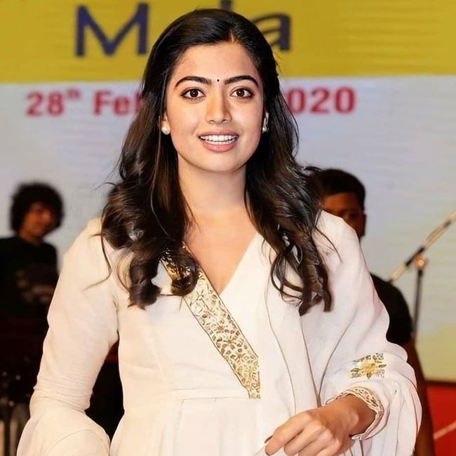 August 25th Actress Instagram Pics